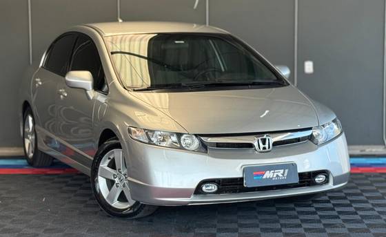 HONDA CIVIC 1.8 LXS 16V FLEX 4P AUTOMÁTICO